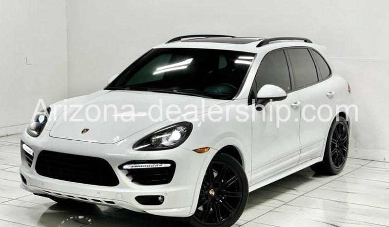 2013 Porsche Cayenne GTS full