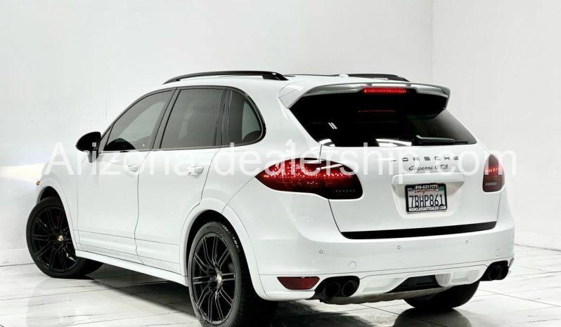 2013 Porsche Cayenne GTS full