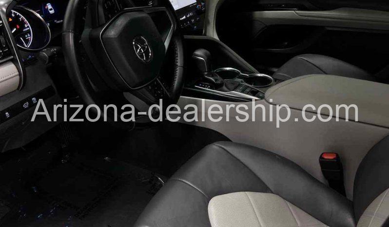 2019 Toyota Camry XLE full