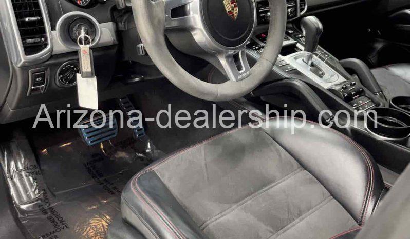 2013 Porsche Cayenne GTS full