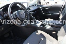 2021 Toyota RAV4 XLE full