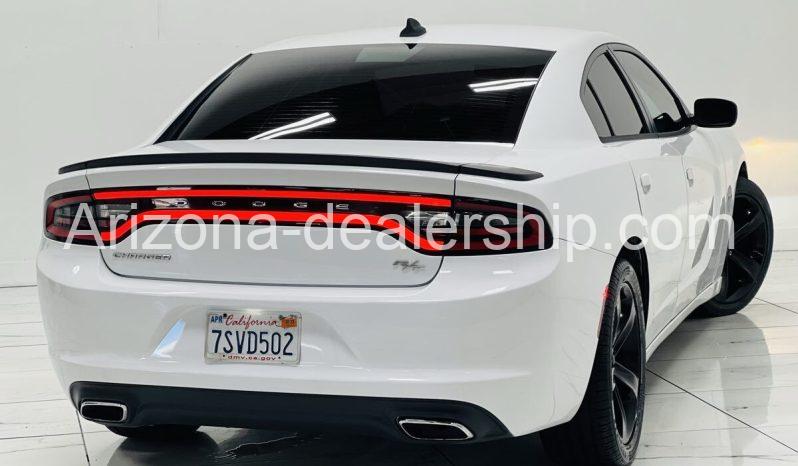 2015 Dodge Charger RT full