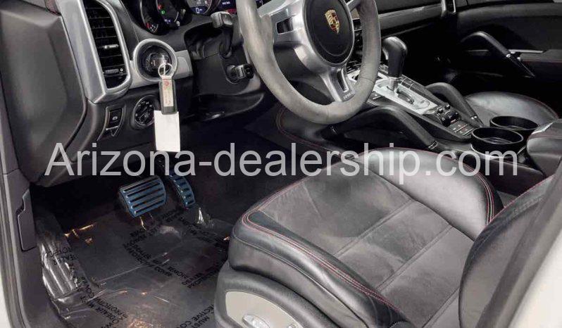 2013 Porsche Cayenne GTS full