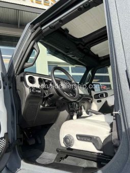 2022 Jeep Gladiator Sport S full